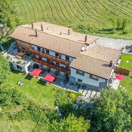 Hotel Chasa al Battaporta Tschierv Esterno foto