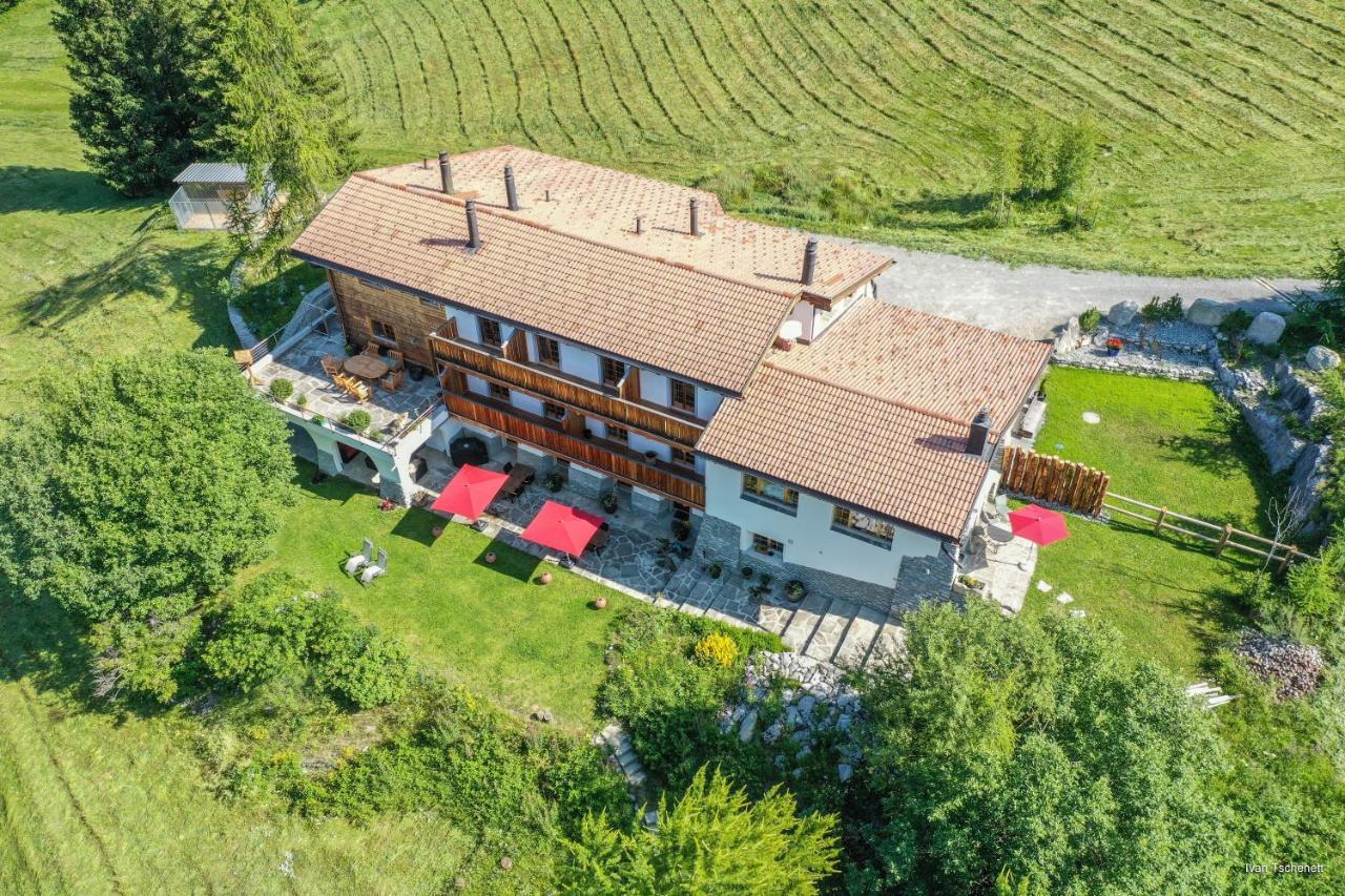 Hotel Chasa al Battaporta Tschierv Esterno foto