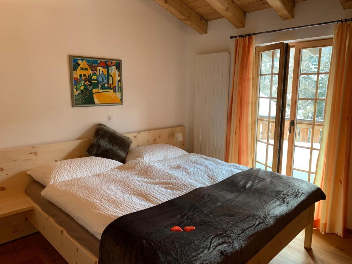 Hotel Chasa al Battaporta Tschierv Esterno foto