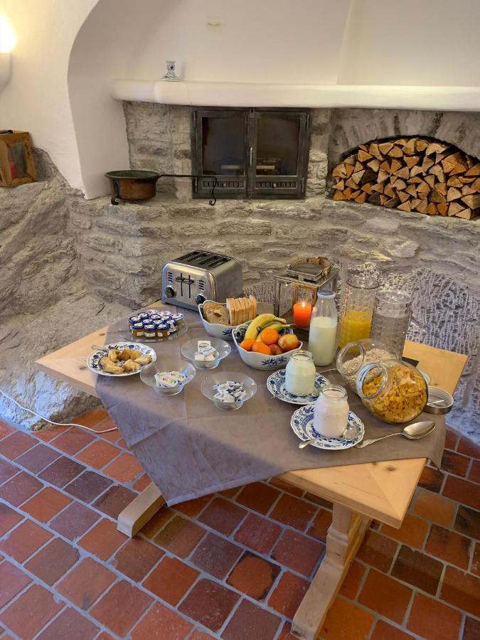 Hotel Chasa al Battaporta Tschierv Esterno foto