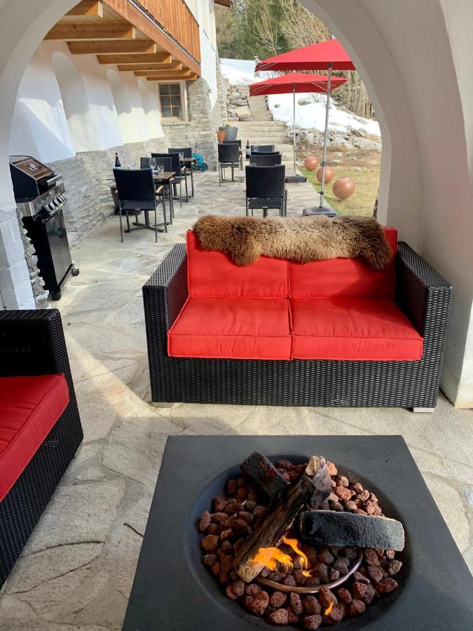 Hotel Chasa al Battaporta Tschierv Esterno foto